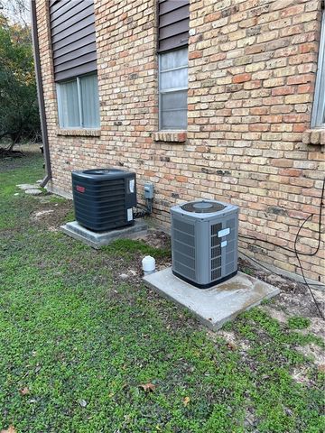 24 Daytona Lane, Normangee, TX 77871