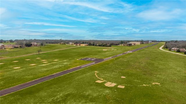 24 Daytona Lane, Normangee, TX 77871