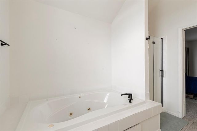 1045 Belmonte Place, Yukon, OK 73099