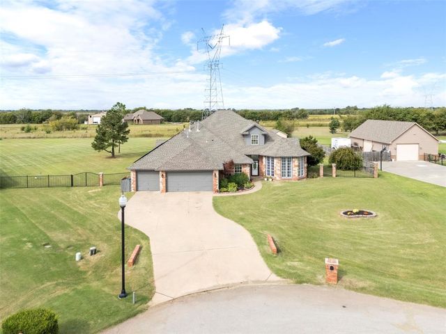 1045 Belmonte Place, Yukon, OK 73099