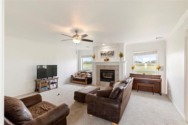 1045 Belmonte Place, Yukon, OK 73099