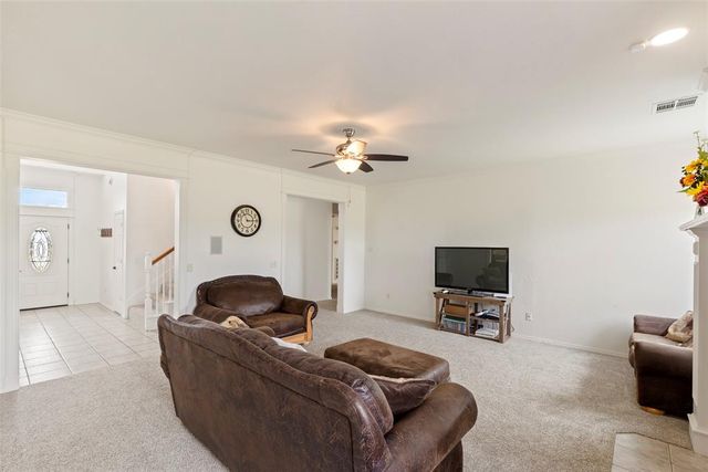 1045 Belmonte Place, Yukon, OK 73099