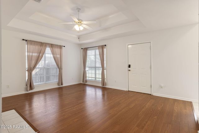 816 Carriage Light Loop, Youngsville, LA 70592