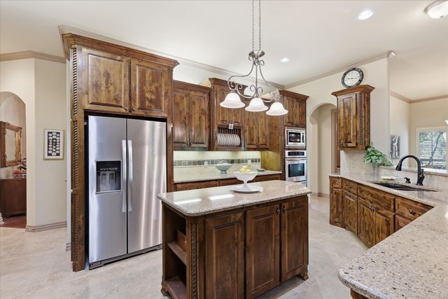 3403 W Hunter Bend Court, Mansfield, TX 76063