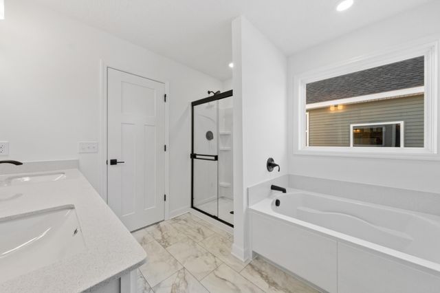 325 Ravencroft Road, Waconia, MN 55387