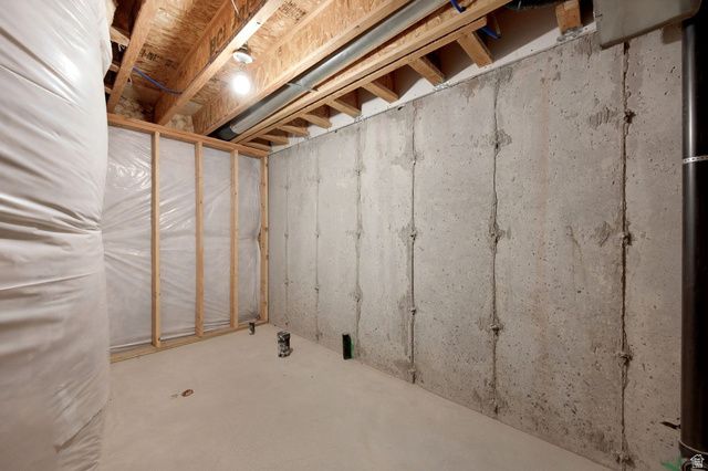 124 E CARBONELL WAY, Saratoga Springs, UT 84045