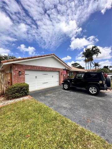 1098 NW 15TH Avenue, Boca Raton, FL 33486