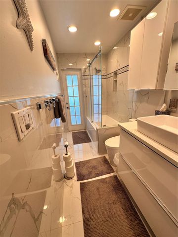 1098 NW 15TH Avenue, Boca Raton, FL 33486