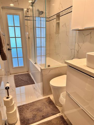 1098 NW 15TH Avenue, Boca Raton, FL 33486