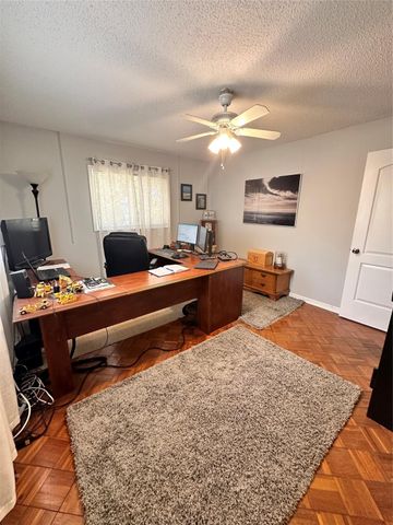 1098 NW 15TH Avenue, Boca Raton, FL 33486