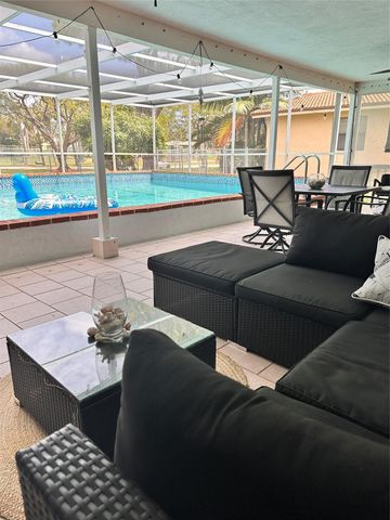 1098 NW 15TH Avenue, Boca Raton, FL 33486