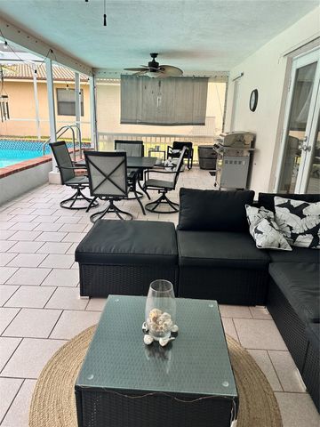 1098 NW 15TH Avenue, Boca Raton, FL 33486