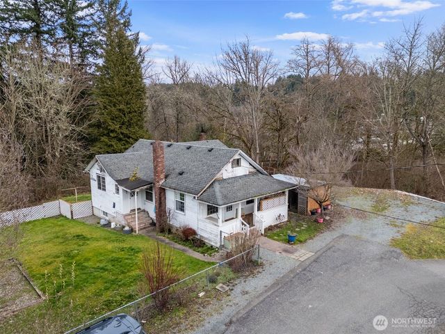 329 SE 2nd Street, South Prairie, WA 98385