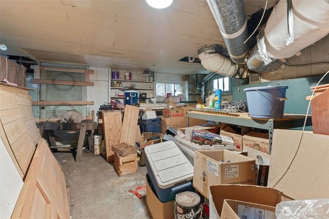 329 SE 2nd Street, South Prairie, WA 98385