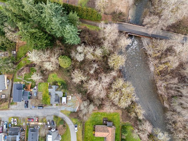 329 SE 2nd Street, South Prairie, WA 98385