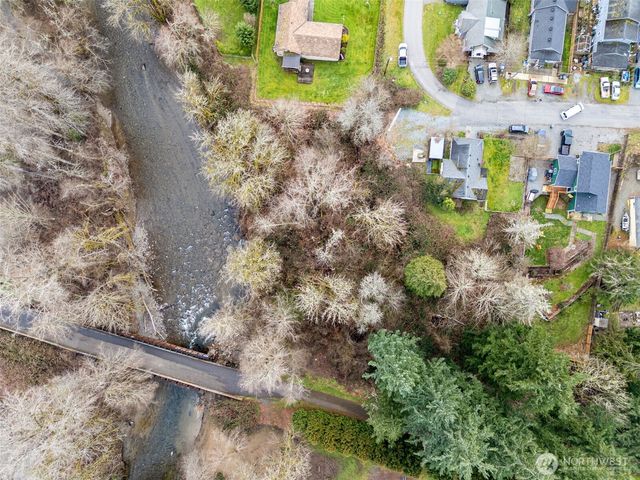 329 SE 2nd Street, South Prairie, WA 98385