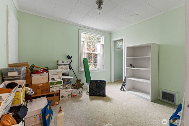 329 SE 2nd Street, South Prairie, WA 98385