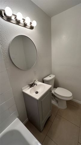 451 Bluewood Drive, Dallas, TX 75232