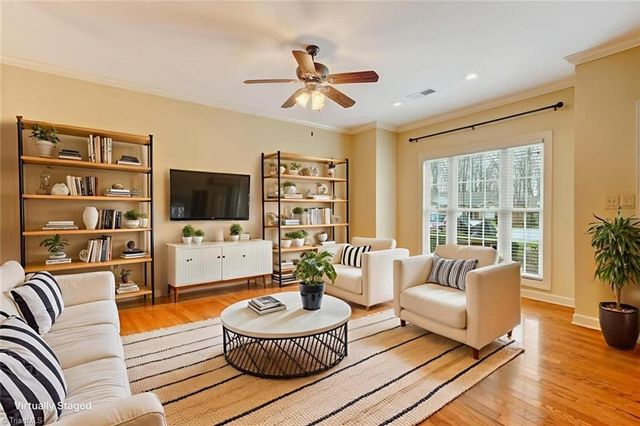 2213 St James Drive, Reidsville, NC 27320