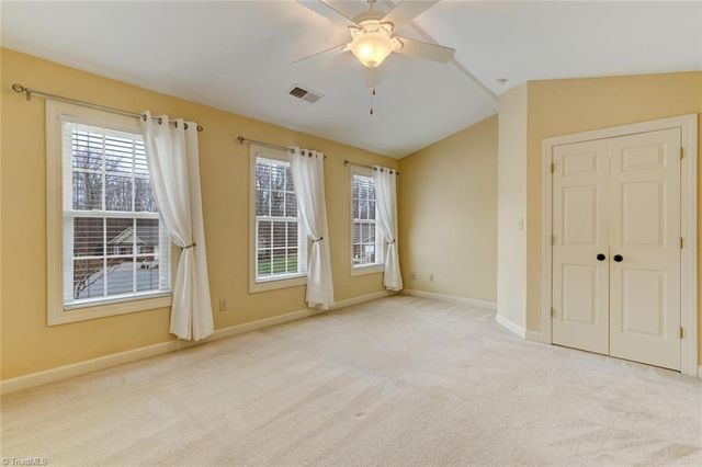 2213 St James Drive, Reidsville, NC 27320