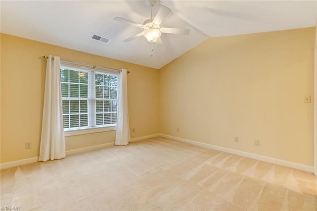 2213 St James Drive, Reidsville, NC 27320