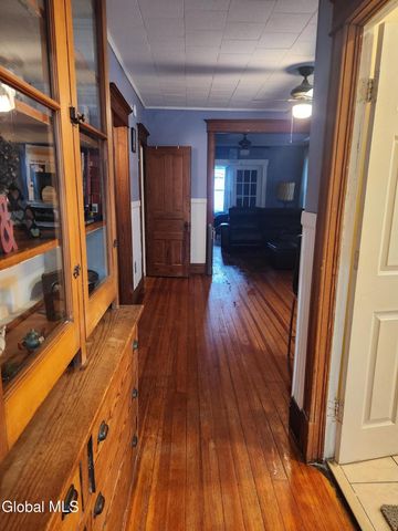 137 Second Street, Waterford, NY 12188