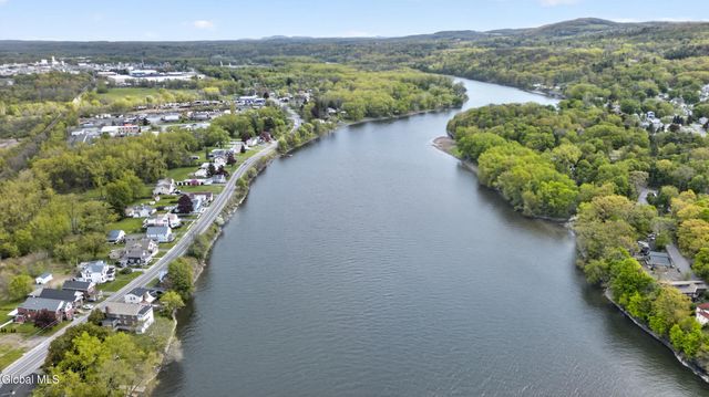 137 Second Street, Waterford, NY 12188