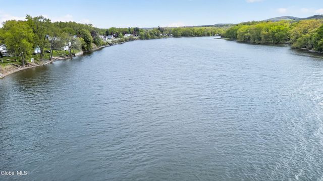 137 Second Street, Waterford, NY 12188