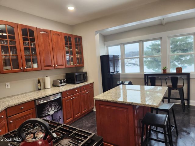 137 Second Street, Waterford, NY 12188