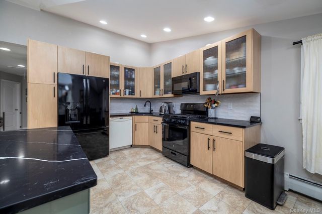 85 Virginia Avenue, Long Beach, NY 11561