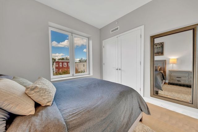 932 Broadway 312, Chelsea, MA 02150