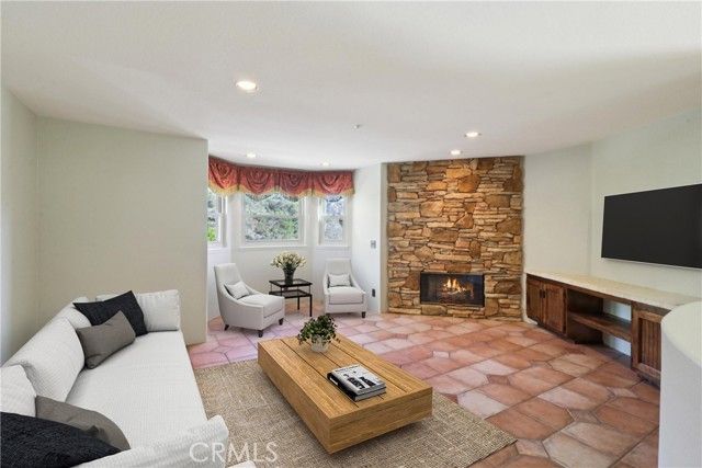 2183 View Crest Glen, Escondido, CA 92026