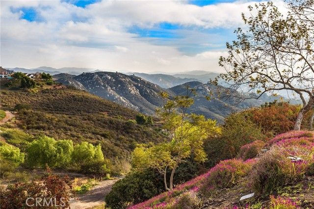 2183 View Crest Glen, Escondido, CA 92026