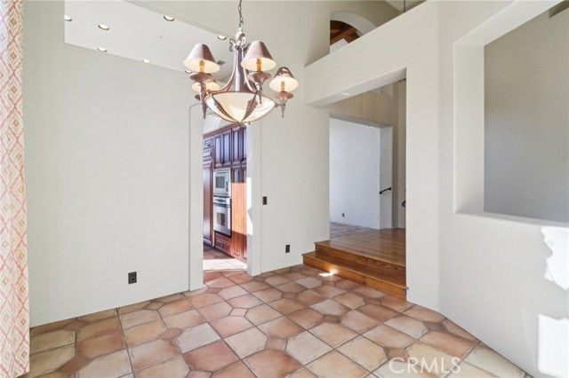 2183 View Crest Glen, Escondido, CA 92026