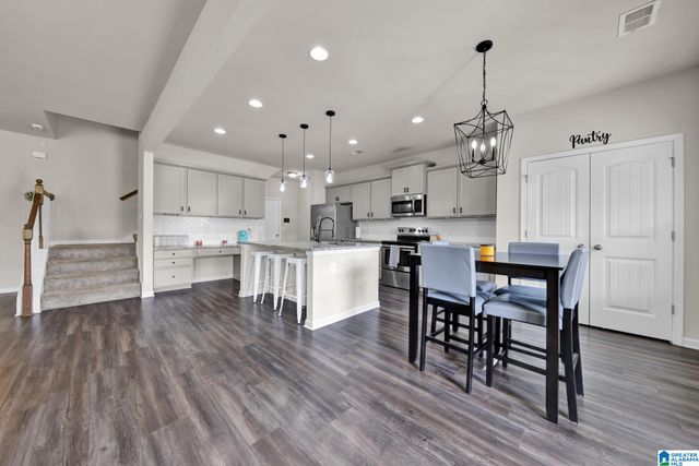 8028 KENSINGTON TRAIL, Calera, AL 35040