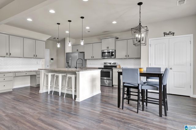 8028 KENSINGTON TRAIL, Calera, AL 35040