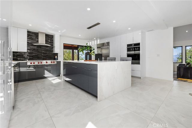 20101 Greenbriar, Tarzana, CA 91356