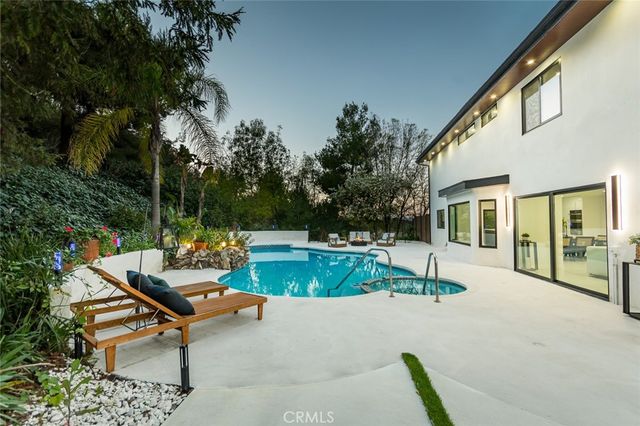 20101 Greenbriar, Tarzana, CA 91356