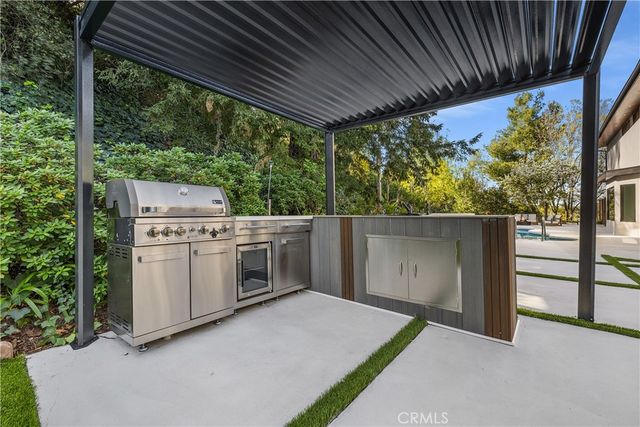 20101 Greenbriar, Tarzana, CA 91356