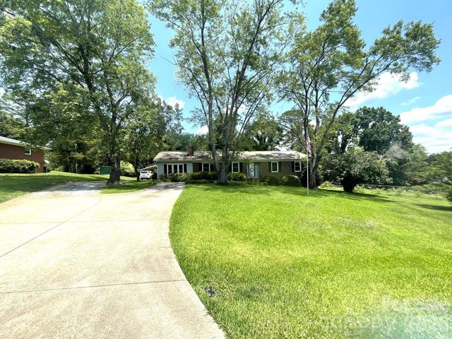130 Ridgeland Drive, Rutherfordton, NC 28139