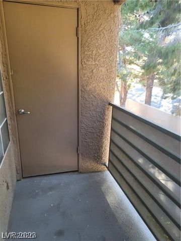 7730 Secret Shore Drive 207, Las Vegas, NV 89128