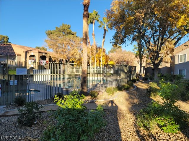 7730 Secret Shore Drive 207, Las Vegas, NV 89128