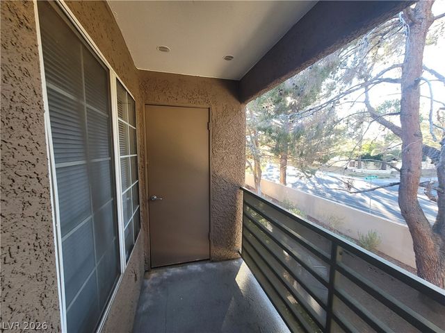 7730 Secret Shore Drive 207, Las Vegas, NV 89128