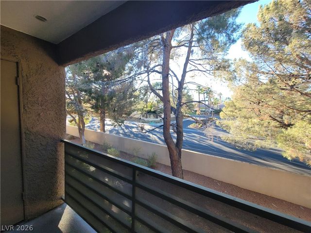 7730 Secret Shore Drive 207, Las Vegas, NV 89128