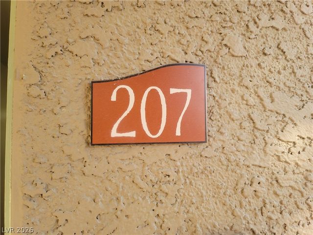 7730 Secret Shore Drive 207, Las Vegas, NV 89128