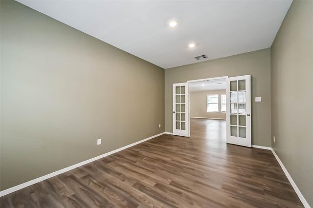 9422 Vicksburg Road, Baytown, TX 77521