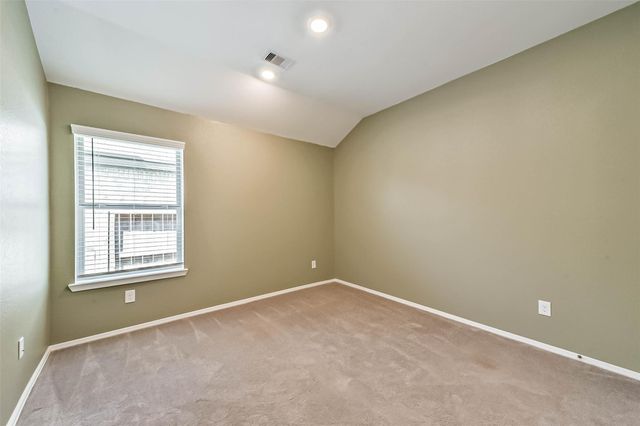 9422 Vicksburg Road, Baytown, TX 77521