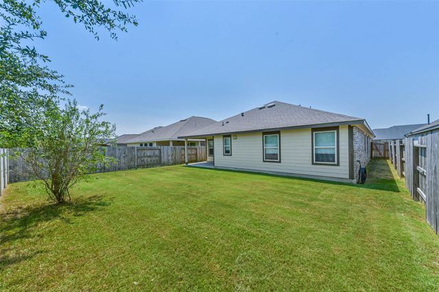 9422 Vicksburg Road, Baytown, TX 77521