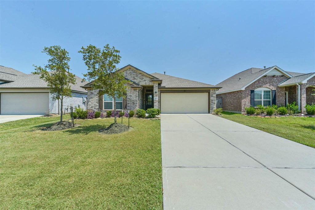 9422 Vicksburg Road, Baytown, TX 77521