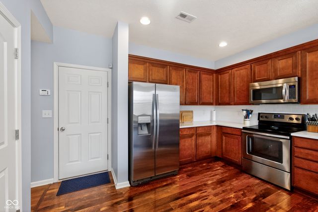 5783 Blue Sky Drive, Whitestown, IN 46075